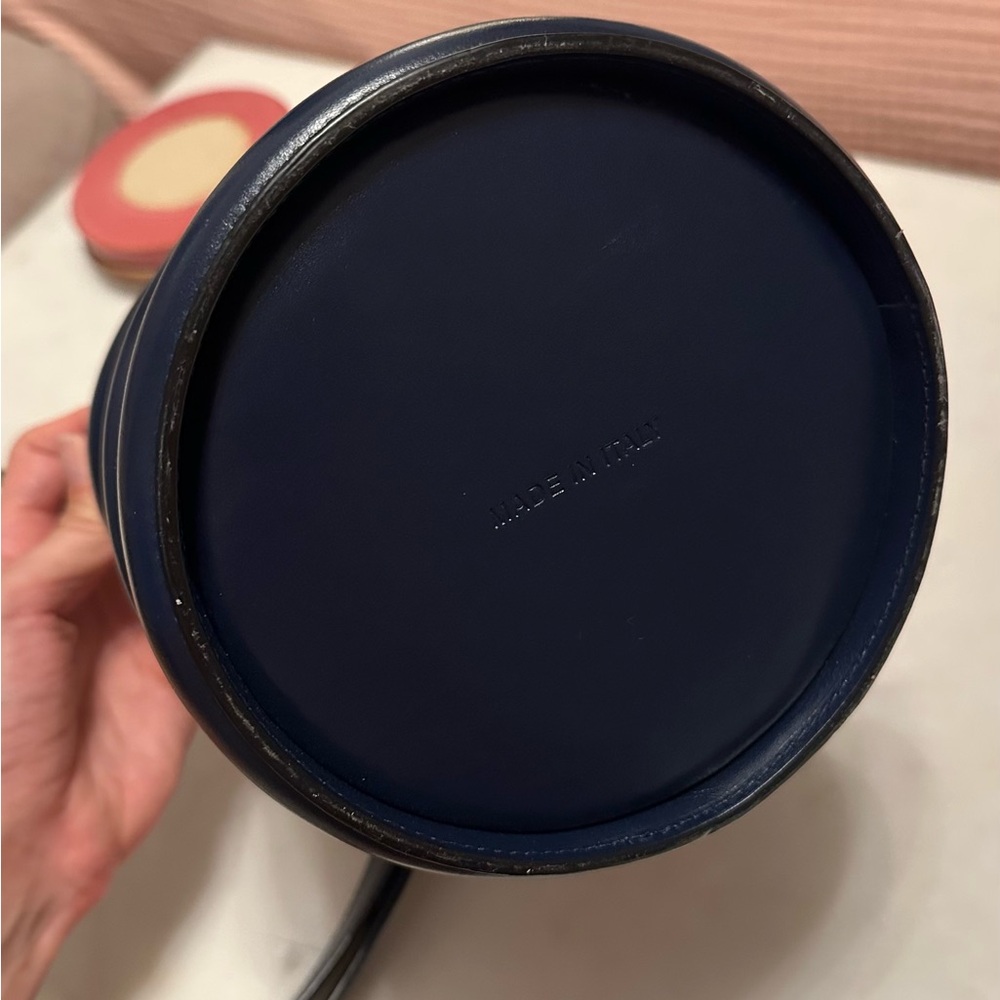 Alexander McQueen Curve Crossbody Purse - Picture 3 of 3